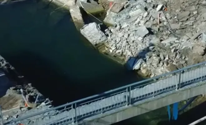 Déconstruction d’un pont effondré suite aux crues à Saint-Florent, Borgo, Socotra BTP